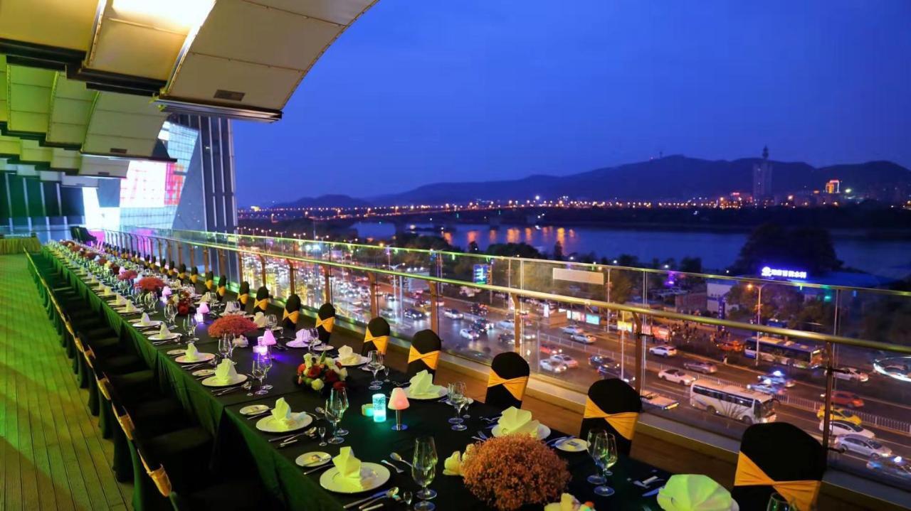Wanda Vista Changsha Esterno foto